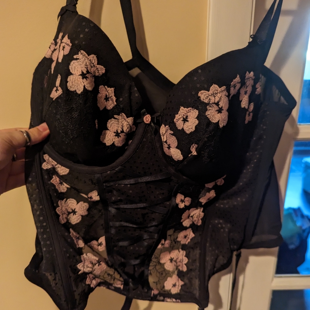 Cacique sexy corset bra with garters 40d